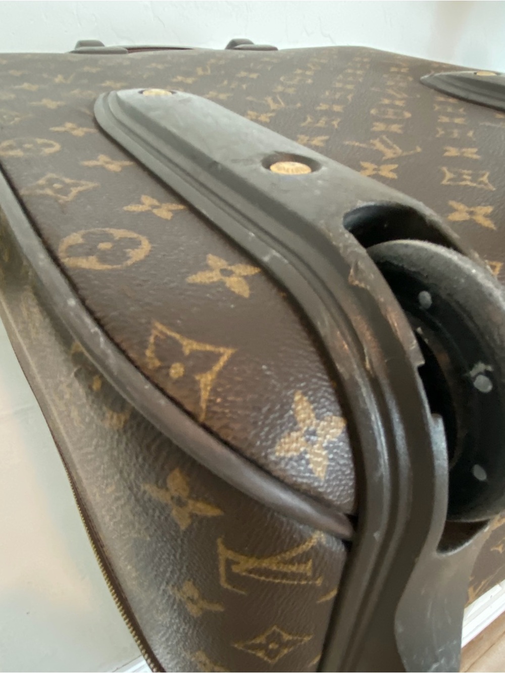 Pegase 45 Louis Vuitton Monogram Rolling Carry-On - OFFERS WELCOME - - Picture 10 of 16